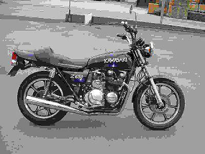 Friends + Bikes
(c) www.kawasaki-z.de