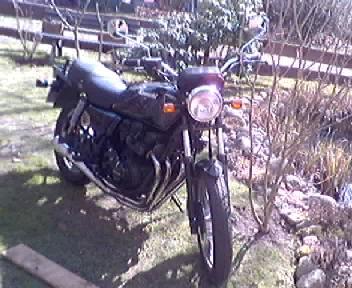 Friends + Bikes
(c) www.kawasaki-z.de