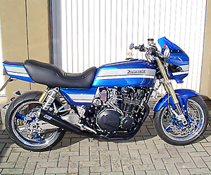 Friends + Bikes
(c) www.kawasaki-z.de