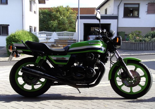 Friends + Bikes
(c) www.kawasaki-z.de