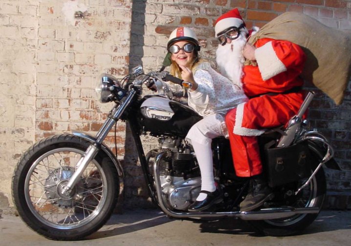 x-mas-Bike-triumph.jpg